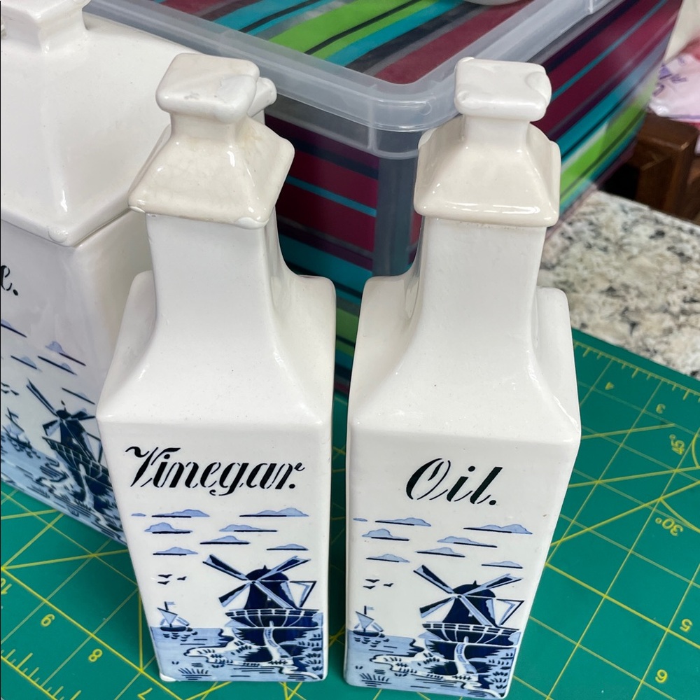 4 Vintge German Blue/White G.M.T. canisters vinegar and oil (see photos) - Picture 4 of 16